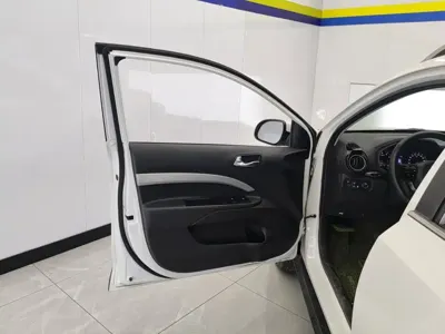 Kia KX1