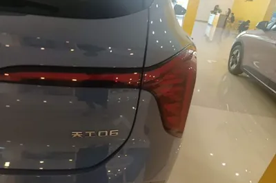 Hongqi Tiangong 06