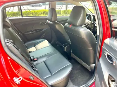 Toyota Yaris L