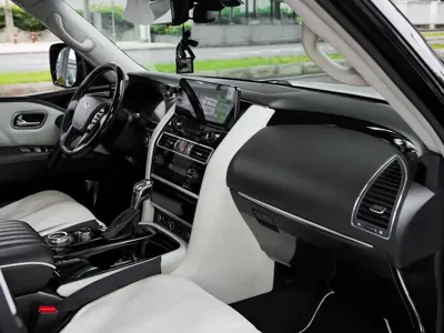 Infiniti QX80