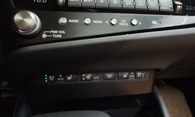 Lexus ES