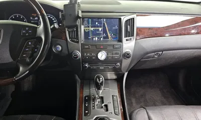 Hyundai Equus