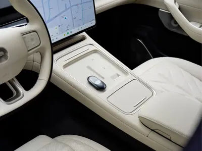 Nio EC6