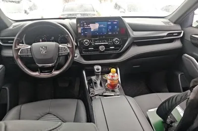 Toyota Crown Kluger