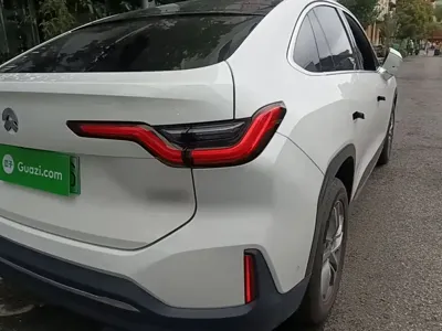 Nio EC6