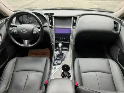 Infiniti Q50L