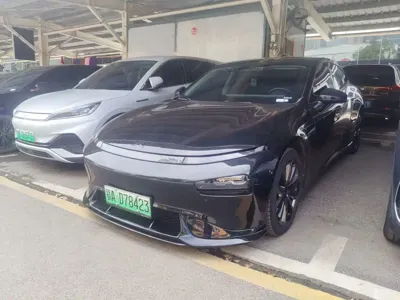 Xpeng P7