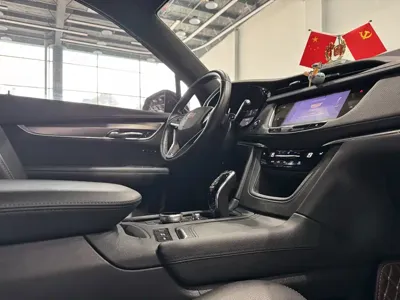 Cadillac XT6