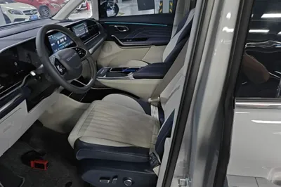 SAIC MAXUS G90