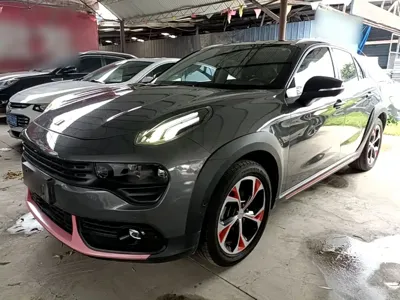 Lynk & Co 02
