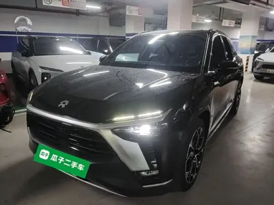 Nio ES8