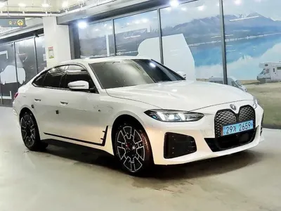 BMW i4