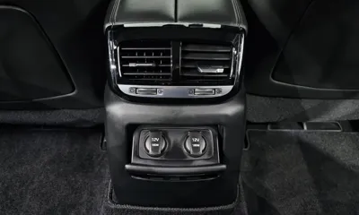 Genesis EQ900