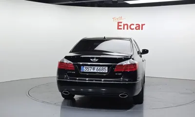 Hyundai Genesis