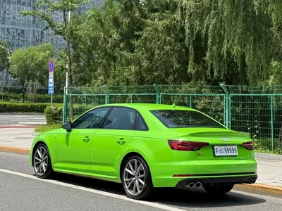 Audi S4