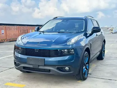 Lynk & Co 01