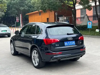 Audi Q5 (Import)