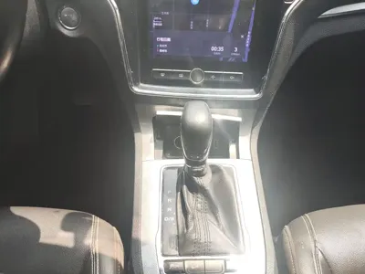 Roewe RX5