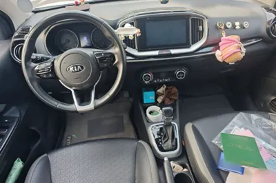 Kia kx1 Stonic
