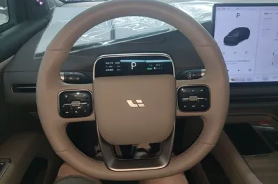 Li Auto Li Auto i6