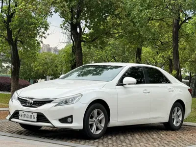 Toyota Reiz