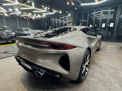 Lotus Emira