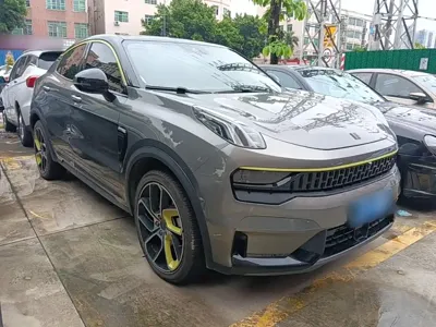 Lynk & Co 05