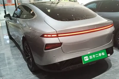 Xpeng P7