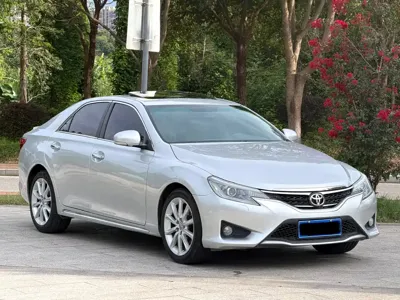 Toyota Reiz
