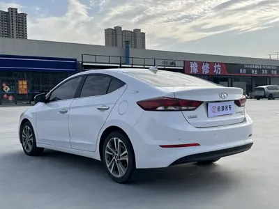 Hyundai Elantra