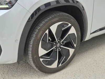 Renault-KoreaSamsung Grand Koleos