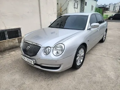Kia Opirus