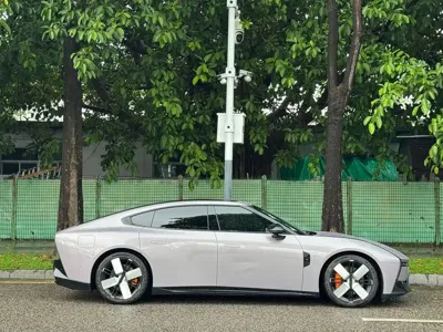 Xpeng P7