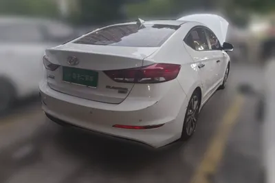 Hyundai Elantra (6th Generation