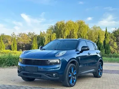Lynk & Co 01