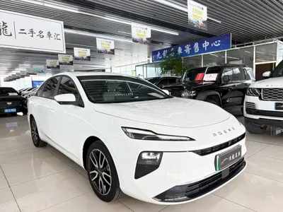 Roewe 荣威D6