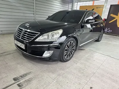 Hyundai Equus