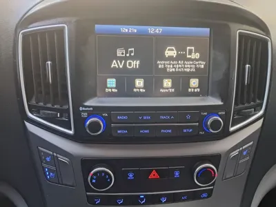 Hyundai Starex