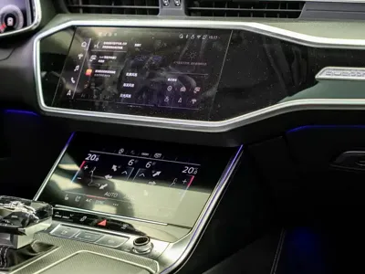 Audi A7L
