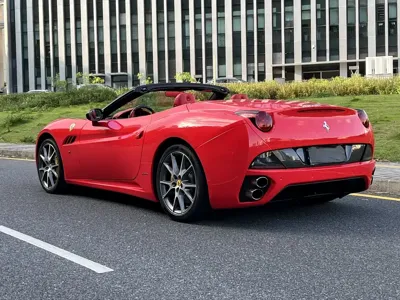 Ferrari California T