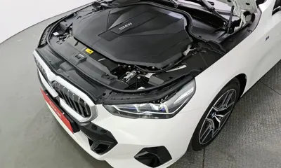 BMW i5