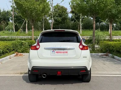 Infiniti ESQ