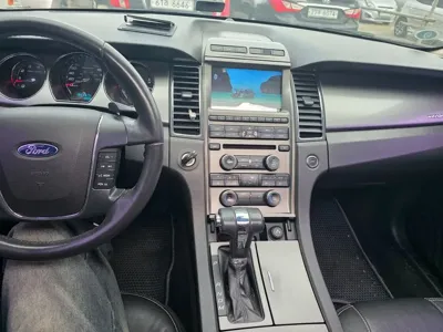 Ford Taurus