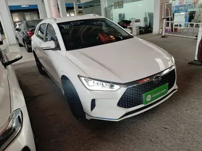 BYD e2