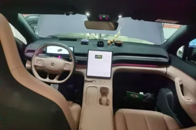 Nio EC6