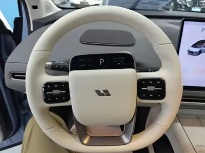 Li Auto 理想i8