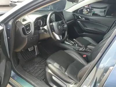 Mazda 3 Axela