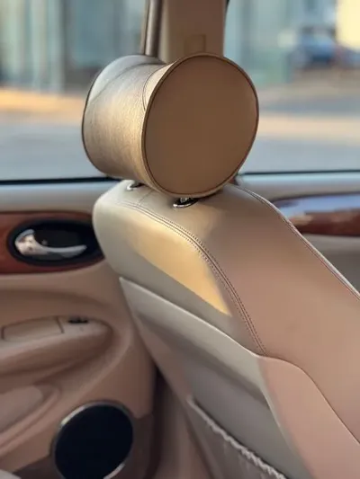 Jaguar XJ-8