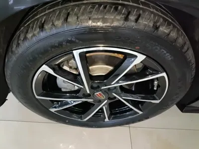 Hongqi Hongqi H6