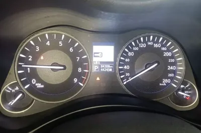 Infiniti Q70